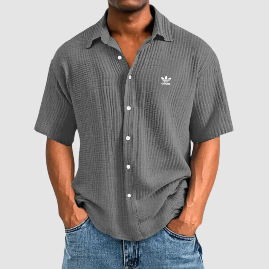 Trendy men's shirt with button-down collar