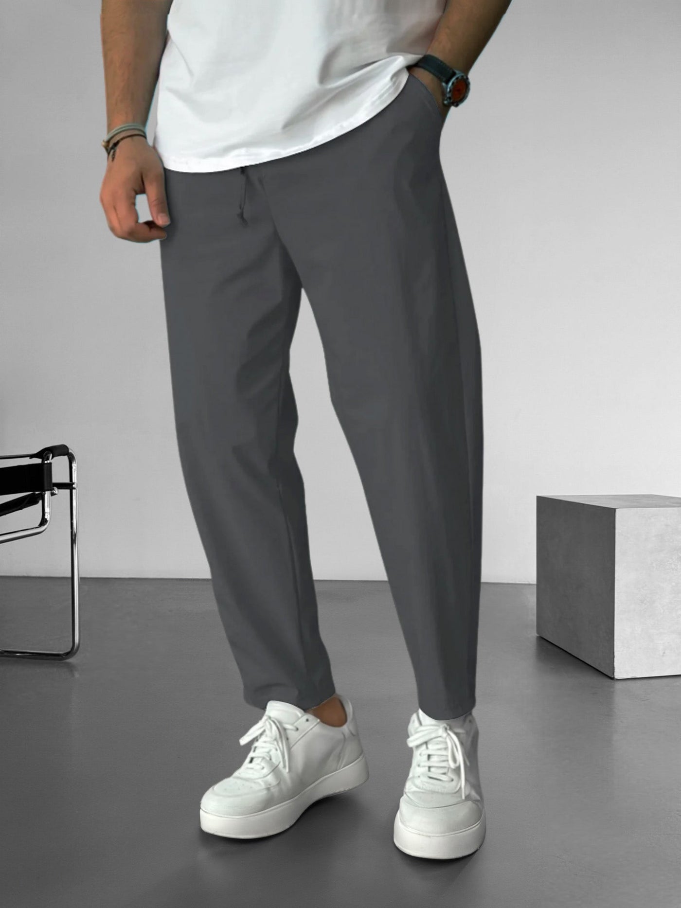 Micah | Relaxed Tapered Trousers