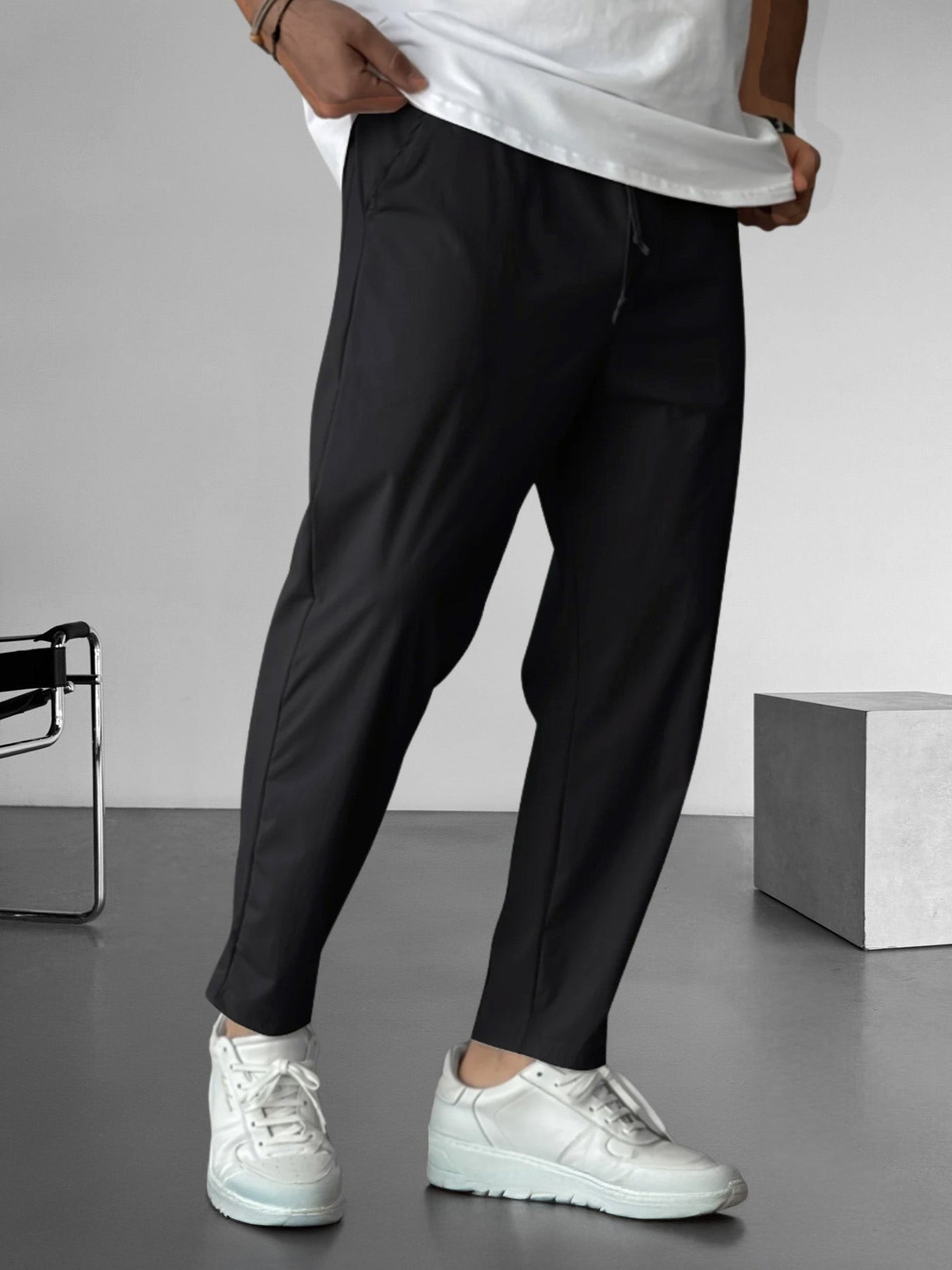 Micah | Relaxed Tapered Trousers