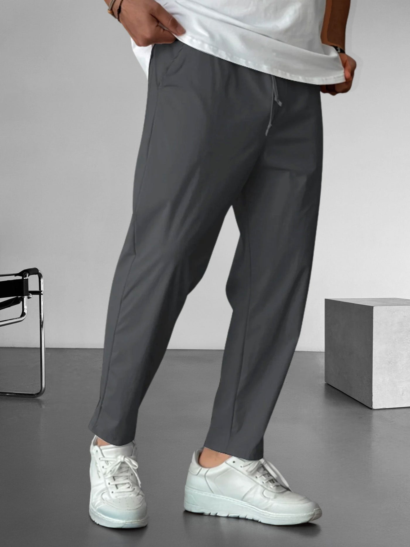 Micah | Relaxed Tapered Trousers