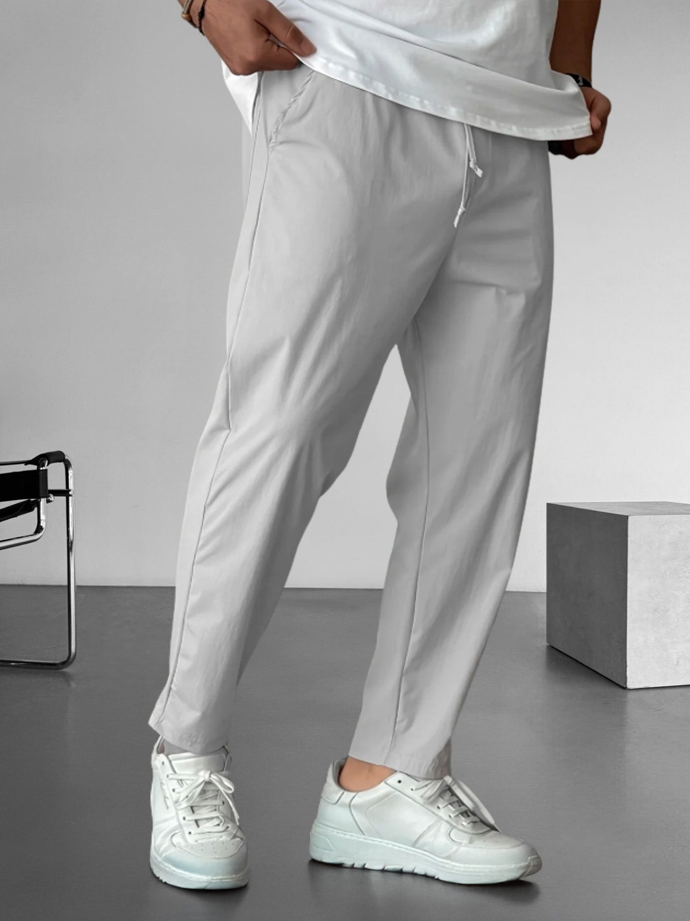 Micah | Relaxed Tapered Trousers