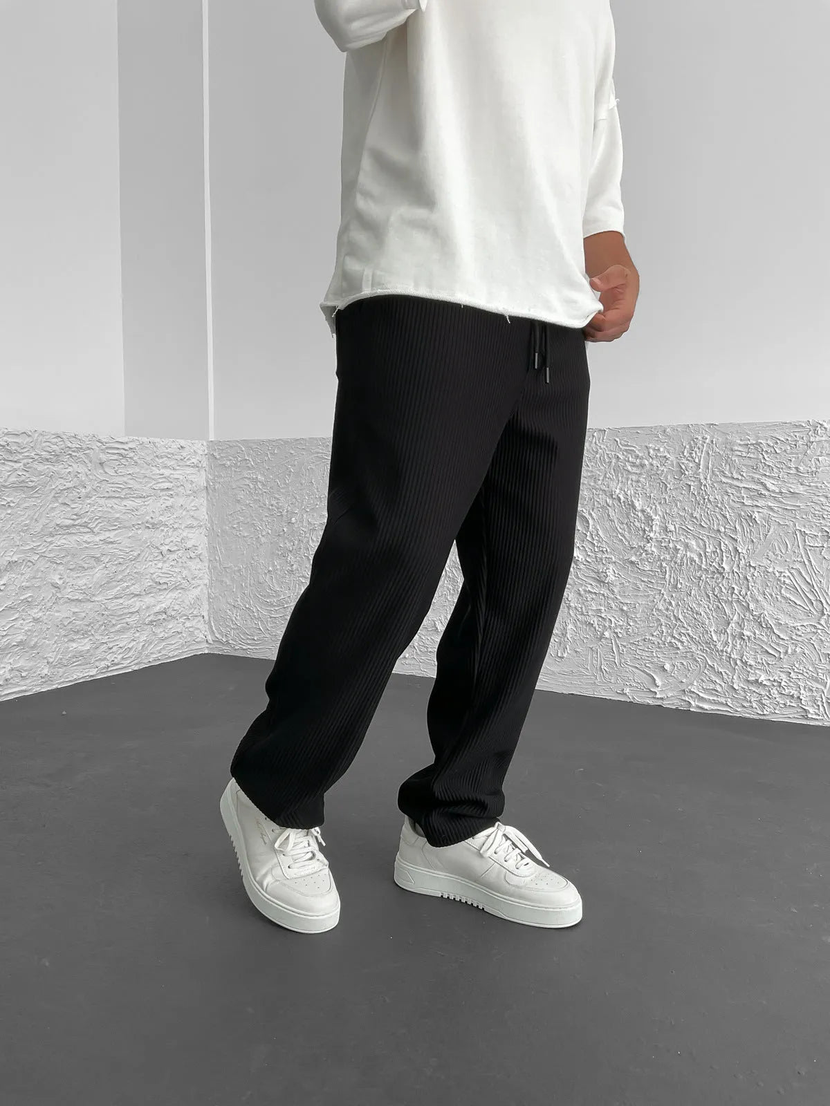 Roger | Soft Ribbed Trousers